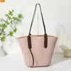Bolsa de Palha Tote Modelo Novo Atualizado Bolsa de Ombro Feminina de Verão com Chapéu Praia Casual Versátil Grande Capacidade Embalagem em Estoque
