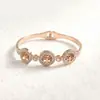 Nuevo Precio Especial Transfronterizo Europeo y Americano Acero de Titanio Moda Lujo Accesible Joyería de Alta Calidad que Conserva el Color Pulsera de Diamante Blanco Diamante Negro para Mujer