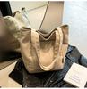 Bolsa de Lona Retrô Cor Sólida Primavera 2026 Nova Versátil Texturizada Bolsa Tote para Mamães Bolsa de Ombro Casual Simples