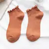 Meias Femininas de Algodão para Primavera e Outono com 200 Pontos, Cor Sólida, Punho Solto com Babados, Meias Curtas Estilo Coreano e Japonês, Coloridas como Doces, Zhuji