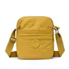2026 Nuevo Bolso Cruzado Simple de Nylon para Primavera y Verano para Mujer, Bolso de Hombro Versátil Multicapa Ligero, Bolso Pequeño, Bolso para Teléfono Móvil