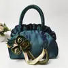 Bolsa de Flor Hecha a Mano Mini Bolso de Mano para Mujer Bolsa Estilo Chino Retro Cartera para Teléfono Móvil Bolsita de Comida para Mamá Bolsita para Llaves