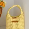 Materiales de crochet DIY estilo Libro Rojo Hecho a Mano, hilo, espigas de trigo, bolsa hecha a mano auto-fabricada, regalo para una mejor amiga