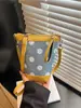 Bolso Cubo Mini de Diseño de Nicho Transfronterizo con Lunares Verano 2026 Nuevo Bolso de Almacenamiento para Viajes Diarios Bolso de Hombro Cruzado
