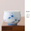 Taza de té de cerámica azul con loto pintado a mano con color de engobe para el hogar taza para degustación de té pu'er juego de té kung fu taza de maestro taza individual