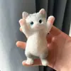 Gato Popular Pequeno de Levantar a Pata Transfronteiriço Brinquedo de Apertar para Alívio do Estresse, Gatinho Realista Brinquedo de Desabafo, Gato Fofo de Apertar para Animais de Estimação