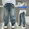 Calça Masculina Primavera e Outono 2026 Novo Estilo Jeans Infantil Roupa de Outono para Crianças Maiores Look Tendência Cool Estiloso