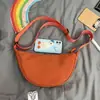 Bolso bandolera minimalista impermeable para cruzar fronteras, ligero, gran capacidad, bolso casual de media luna, bolso de pecho, bolso para mujer, venta al por mayor