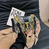 Bolso Pequeño de Hombro Estilo Coreano para Mujer 2025 Otoño e Invierno Nuevo Elegante Bolso Cruzado con Cadena Bolso de Alta Gama Bolso de Mujer Casual y Versátil