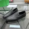 Zapatos Nuevos Europeos para Pareja Moda Casual Mocasines Tejidos Transpirables Resistentes al Olor Versátiles Cómodos Zapatos Unisex