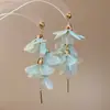 Pendientes de Tul con Flor de Cristal y Borla Dulces Moda Fresca Estilo Casual Diseño de Gancho para Oreja Pendientes de Nicho Venta al por Mayor
