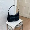 Bolsa de Ombro/Transversal Feminina Pequena de Pelúcia Camurçada com Ponto Cruz 2026 Outono/Inverno Nova Elegante Versátil para o Dia a Dia
