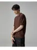 Camisa Polo Retro de Cor Pura com Manga Curta para Homem Primavera e Verão 2026 Novo Estilo Elegante Versátil Gola Camisa Tricô Top