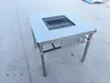 Mesa de barbacoa sin humo de acero inoxidable engrosado con tres cajas de carbón, adecuada para uso comercial, autoservicio, campamento al aire libre y venta ambulante