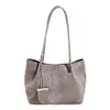 Bolso de Mano Retro de Gamuza Bolsa de Gran Capacidad para Mujer 2026 Nuevo Otoño para Viajar al Trabajo Bolso Grande de un Solo Hombro de Gama Alta