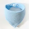 Toalla de saliva para bebé de gasa de cuatro capas transfronteriza, toalla triangular anti-escupir, babero para recién nacido con botón a presión, babero para bebé