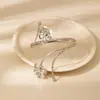 Pulsera Abierta Multicapa de Flores y Hojas Personalizada para Mujer, Brazalete Metálico Estilo Ins con Diamantes, Pulsera Ajustable y de Alta Gama