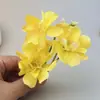 Decoração de flor de três cabeças para sessões de fotos e apresentações, acessórios DIY, materiais de tecido de seda, flores artificiais de casamento, adereços florais atacado