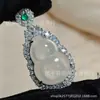 Colgante de Calabaza con Incrustaciones de Calcedonia Blanco Hielo Chapado en Plata al por Mayor, Nuevo Estilo Chino Ágata Fortuna y Prosperidad Colgante de Collar de Jade Joyería