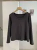 Camiseta básica de manga larga ajustada de color liso con cuello en U y hombros rectos para mujer KEKEZOON 8800
