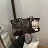 Bolsa Retro de Couro com Cera para Mulheres, Grande Capacidade, Nova Bolsa de Ombro/Axila Casual de Nicho Outono/Inverno 2026, Bolsa para o Trabalho para Mulheres