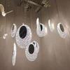 Accesorios de boda acrílico forma de corazón OVNI Ovalado pluma de pavo real araña decoración de techo de escenario araña