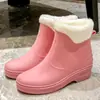 Botas de Chuva da Moda Roupa Feminina Impermeável Antiderrapante Popular na Internet Sapatos Aquáticos Cano Curto Estilo Japonês Sapatos de Borracha com Sola Grossa Resistentes ao Desgaste Quentes Sapatos de Cozinha