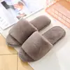 Chinelos de Plush de Algodão para Outono e Inverno Casa Interior Piso de Madeira Antiderrapante Imitação de Pelo de Coelho Chinelos Planos para Casal Homens e Mulheres Calçados