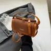 Moda Transfronteriza Bolso Cuadrado Pequeño de Alta Gama para Mujer 2025 Nuevo de Moda Textura Simple Bolso de Mano Versátil Bolso de Hombro Cruzado