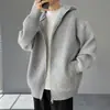 Novo cardigã simples casual de luxo leve estilo old money com zíper duplo, suéter de manga comprida para homens, cardigã de tricô de manga comprida masculino
