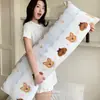 Almohada larga de terciopelo lechoso para mujeres, diseñada para dormir con las piernas recogidas, dormir de lado, respaldo de sofá, cojín de respaldo para sala de estar, nuevo estilo 2026