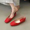 Sapatos baixos 2026 Novidades de Primavera Sapatos Femininos Laço Prata Salto Grosso Sapatos de um só tom Feminino Doce Mary Janes Bico Quadrado Estilo Flat