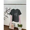 Agora a Nova Coleção de Outono 2026 da Dongdaemun da Coreia: uma Camiseta Fofa e Divertida de Gola Redonda e Manga Longa com Estampa de Pônei e Design Patchwork