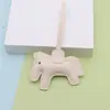 Algodão com enchimento de PU couro tridimensional pequeno cavalo pingente simples versátil criativo pequeno cavalo fofo moderno chaveiro de carro pingente
