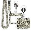 Porta-crachá retrátil clássico com crachá em relevo tridimensional, porta-crachá colorido em liga de zinco, conjunto de crachás com zíper estampado de leopardo