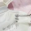 Tachuela Linda de Pata de Gato y Hueso de Oreja Hecha de Acero de Titanio Médico, Fresca y Dulce, Delicada Tachuela de Titanio para el Cuidado de Perforaciones de Oreja