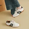 Zapatillas Blancas para Mujer 2026, Nueva Versión Coreana de Otoño, Estilo Ins, Zapatos Versátiles Deportivos Casuales para Estudiantes Mujeres, Estilo Callejero 8823