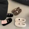 Pantuflas peludas para mujer para usar en exteriores, nuevos zapatos cómodos de suela plana versátiles para otoño e invierno 2025, adecuados para combinar con faldas, con forro polar añadido para mayor calidez