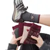 Nuevos Calcetines de Longitud Media para Mujer Otoño e Invierno, Corazón Rojo con Lazo Ankora Apilados Estilo Japonés Calcetines Grises para Mujer Ins