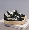 Zapatos Deportivos Infantiles 2026 Otoño Nuevo Estilo Zapatos de Skate para Niños Estilo Coreano Zapatos para Niñas Zapatos Casuales Retro Niños Medianos y Grandes