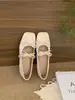 Bailarinas para mujer con aumento interno de altura y detalle de lazo, estilo francés primavera/verano 2025 zapatos Mary Jane rojos pequeños para la noche