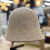 Nuevo Sombrero de Pescador Sencillo de Lana Que Hace el Rostro Más Pequeño para Niñas en Otoño e Invierno, Sombrero de Cubeta Versátil, Sombrero de Pescador Tejido, Elegante Sombrero Cálido