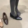 Sapatos Slip-On de Bico Quadrado com Design de Camélia, Aumento Oculto de Altura, Versáteis para Figuras Baixas, Estilo Vintage