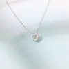 Collar de Plata de Ley S925 Estilo Coreano Fresco y Sencillo con Forma de Corazón para Mujer, Cadena para Clavícula Versátil de Corazón Hueco Corazón Dulce con Forma de Corazón Venta al por Mayor