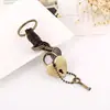 Colgante Creativo y Personalizado de Candado de Amor con Llave, Accesorio Decorativo Unisex para Bolsa, Llavero Vintage de Cuero Tejido