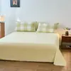 Juego de Cuatro Piezas de Algodón 100% Teñido en Hilo Lavado, Algodón Puro, Sin Estampar, Productos de Calidad Suministrados de Fábrica, Funda Nórdica, Ropa de Cama Estilo Japonés, Sábana Ajustable al por Mayor