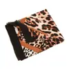 Bufanda Nueva con Estampado de Leopardo para Invierno, Cálida y a la Moda para Mujer, Protección Versátil a Prueba de Frío para el Cuello, Bufanda Chal Cálida para Mujer, Doble Uso