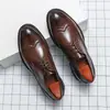 Zapatos de Hombre Transfronterizos Zapatos de Cuero de Primavera Zapatos Casuales de Hombre Negocios Formales Brogue Británico Tallado con Traje Zapatos Pequeños de Cuero para Hombre