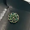 Fivela de Cachecol Flor de Camélia com Strass Acrílico Cruzada Europeia e Americana Botões de Cobertura Fivela Decorativa Acessórios de Liga para Punho