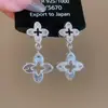 Brincos Redondos Estilo Europeu e Americano Agulha de Prata, Modernos e Elegantes para o Dia a Dia, Brincos de Tarraxa Exquisitos com um Toque de Luxo Leve e Sofisticado, Acessórios de Orelha Femininos Simples e Versáteis
